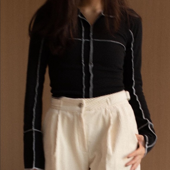 Exposed Hem Shirt Small - Picture 2 of 3